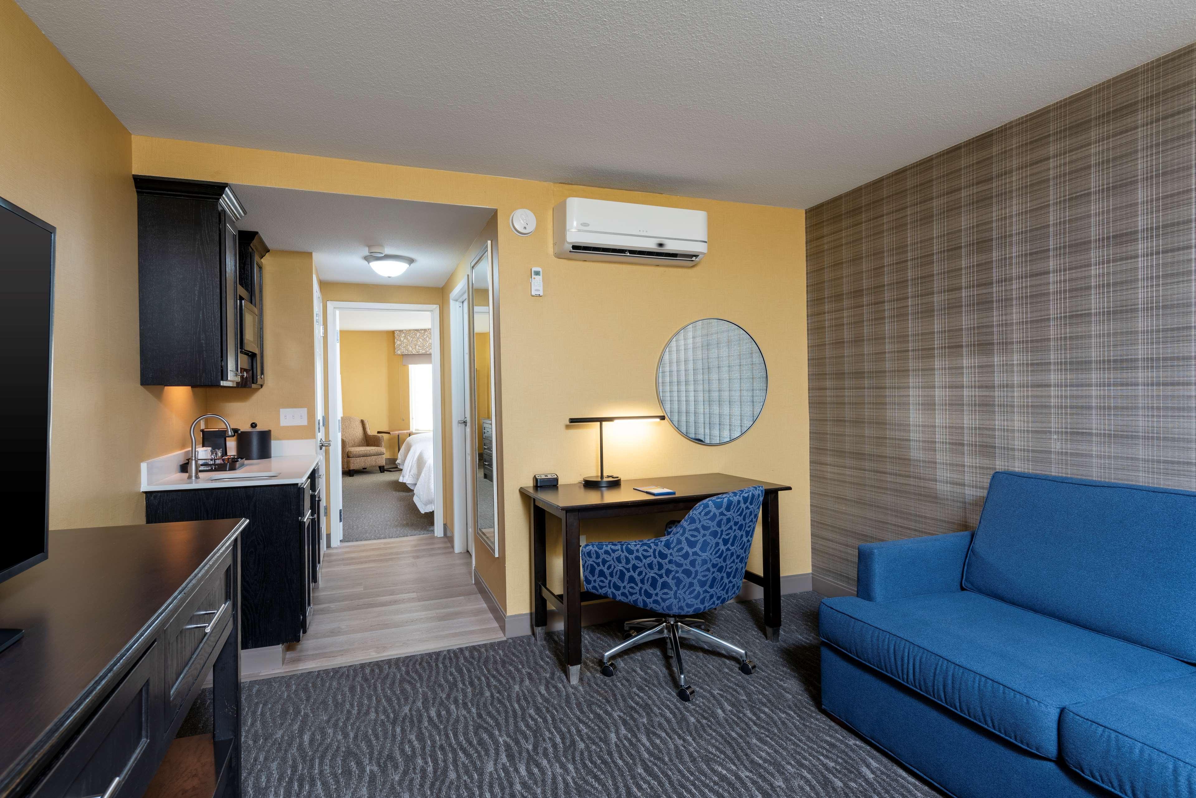 Hampton Inn Holland Buitenkant foto