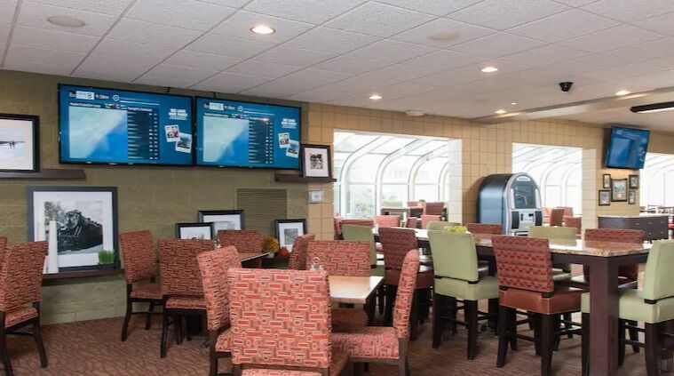 Hampton Inn Holland Buitenkant foto